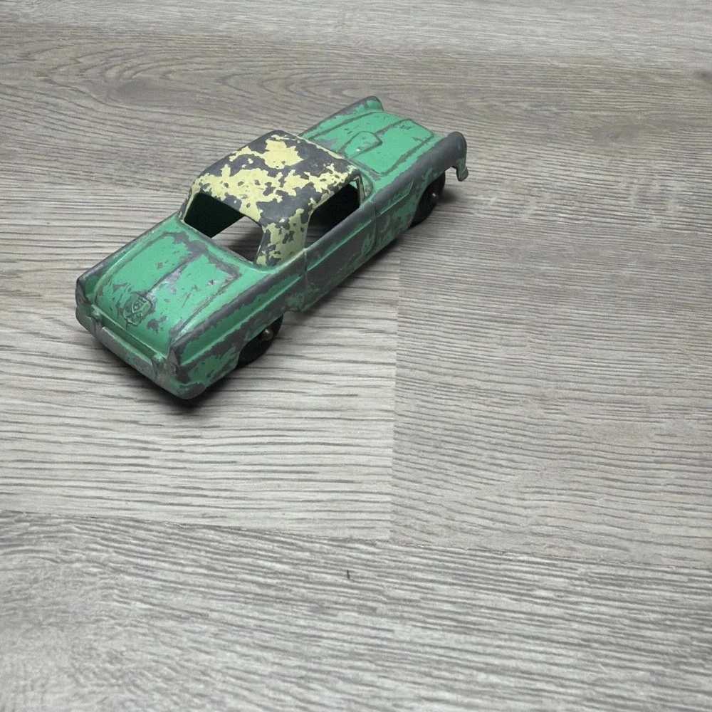 VTG 1950s Green Midgetoy Diecast Metal Car Rockford Ill&Tootsietoy Thunderbird